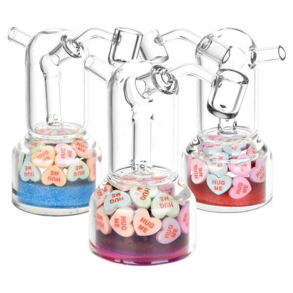 Hug Me Tender Glass Dab Rig - 5.5" / 14mm F / 45D / Colors Vary